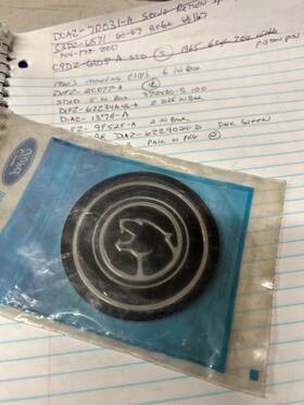 E0wy-1137-b Mercury Nos 80-82 Cougar 3 1/2ftft Black Wheel Cover Center Ornament