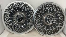 E0wy1130c Mercury 1980-1982 Cougar 14 Inch Hubcap Wheel Cover Used Chrome Plastic Metal 2 Set