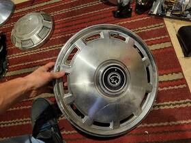 E1zz1130e Mercury One Factory 1980 To 1985 Cougar Hubcap Wheel Cover