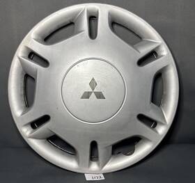 38842031 Mitsubishi One 1997-1999 Mirage # 57561 13 Inch 12 Slot Hubcap / Wheel Cover Used