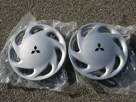 Mb816085-01 Mitsubishi Genuine 1994 To 1996 Mirage 13 Inch Hubcaps Wheel Covers Mint