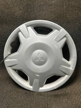 Mr33396101 Mitsubishi Fits 1997-1999 Mirage 13in Wheel/rim Cover Oem