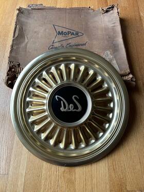 1732334 Mopar Nos 56 1956 Desoto De Soto Adventurer Wheel Cover Gold