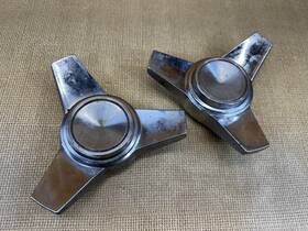 2660999 Mopar Lot Of 2 Spinner Cap 1966 Charger Satellite Fury - P/n