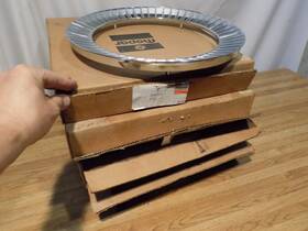 3880974 Mopar Nos 1978-1979 Chrysler 300 Cordoba Wheel Trim Rings Dodge Magnum New Yorker X4
