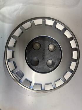 40315-d4001 Nissan One 1987-1988 Stanza # 53004 14 Inch Hubcap / Wheel Cover Used