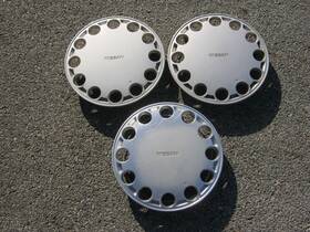4031557m01 Nissan Factory Original 1987 To 1990 Sentra Pulsar 13 Inch Hubcaps Wheel Covers