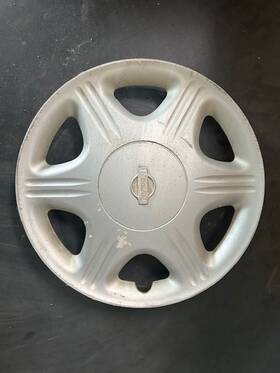 570-53057 Nissan Wheel Cover Hubcap 14 Inch Gxe Fits 98-99 Sentra 578801