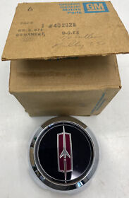 402926 Nos 68-72 Oldsmobile Cutlass 442 Bolt On Center Cap Gm#