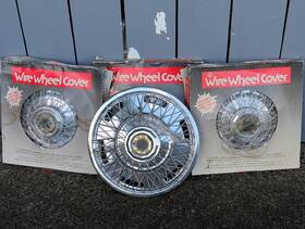 Nos 8-64215 4 Vintage Chieftain 15 Inch 64 Spoke Wire Wheel Hub Cap Covers New Box
