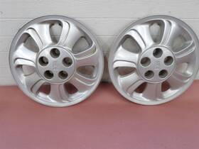 09592417 Oldsmobile Achieva 1994-1998 Wheel Covers Hubcap Pair 14 Inch Silver Oem Plastic