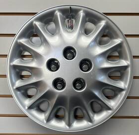 10238312 Oldsmobile Olds Cutlass Supreme 16 Inch Hubcap Wheelcover