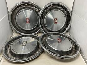11555863 Oldsmobile Set 15 Inch Hub Caps Wheel Covers 1977-79 Ninety Eight
