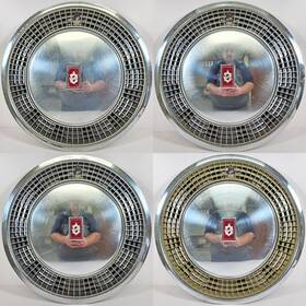 22511581 Oldsmobile 1980-1981 88 / 98 Custom Cruiser 4075 15 Inch Hubcaps Wheel Covers Set