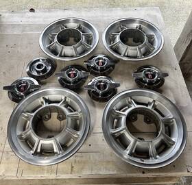 384046 Oldsmobile 1964-1965 Starfire Jetstar Magnesium Bolt-on Wheel Covers Hubcaps N93
