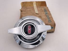 386236 Oldsmobile 1965 N93 Spinner Hub Cap Brand New Nos