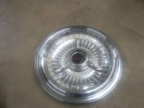 74343 Oldsmobile Genuine 1963 15 Inch Spinner Hub Cap Used Oem Quantity Of 1