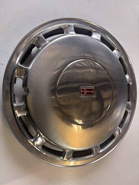 930714 Oldsmobile Gm One 1 Oem 1993-1994 15 Inch 88 98 Chrome Wheel Cover 4120