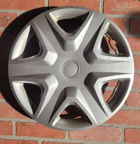 Omac 683828297412 16 Inch Aftermarket Silver Wheel Cover. Multiple Applications. Pre-owned. See Photos