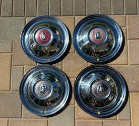 1324764 Plymouth Vintage 1950s Inch Mayflower Hubcaps Set Of 4