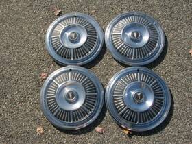 2533040 Plymouth Genuine 1965 Fury 14 Inch Hubcaps Wheel Covers
