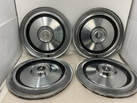 3580408 Plymouth Lot Of 4 Genuine 1976 To 1980 Volare 14 Inch Hubcaps Wheel Covers