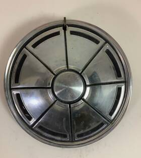 57000373 Plymouth 1972 - 1976 Duster Valiant Hubcap Wheel Cover 373 Vintage