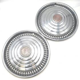 09722915 Pontiac Motor Division 1970-1972 Grand Prix 15 Inch Hub Cap Wheel Cover Pair