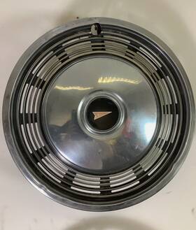 495089 Pontiac 1973 1974 Bonneville Hubcap Wheel Cover Vintage Cap Hot Rod