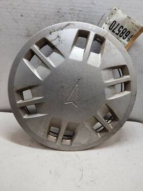 570-05098 Pontiac Wheel Cover Hubcap Fits 88-92 Le Mans 28121