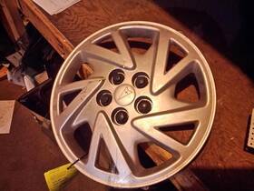 570-05118 Pontiac Wheel Cover Hubcap 14 Inch Fits 00-05 Sunfire 114936