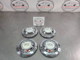 575.gm2s57 Pontiac Set Of 4 Nos 1955-57 Wheel Poverty Hub Caps / Hubcap - Oem