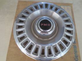 9710754 Pontiac 1967 Catalina Bonneville Executive Nos 14 Inch Wheel Cover