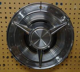 Pon62s Pontiac 1 Vintage 1962 Bonneville 14 Inch Hubcap Wheel Cover Used #pon62s