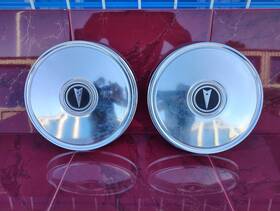 Pontiac T1000 1970-1980 Acadian Hubcaps 2 Wheel Covers 9.5 Inch Dog-dish Vintage