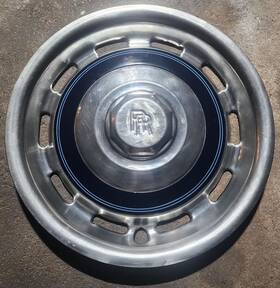 Ug14879 Rolls-royce 1 Oem 1971-89 Rr Silver Shadow Spirit Spur 15 Inch Hubcap Wheel Cover