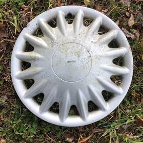 45-43-567 Saab Used 900 9000 4543567 Plastic Wheel Cover Hub Cap 15 Inch 45-43-567 Saab Used 900 9000 4543567 Plastic Wheel Cover Hub Cap 15 Inch