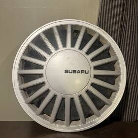 Soa-4721302 Subaru Oem 1989-1994 Loyale 13 Inch Silver Hubcap / Wheel Cover