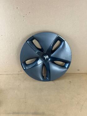 1044231-98-a Tesla Oem Model 3 18 Inch Aero Hubcap Wheel Cover /scratch