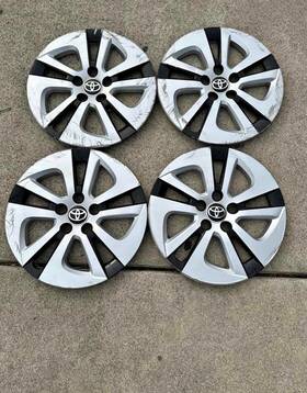 42602-26020 Toyota Pruis Hubcaps 2016-2022