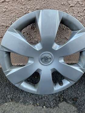 42602-33110 Toyota Oem 2007 - 2011 Camry 16 Inch Hub Cap Wheel Cover Factory Original 4260233110