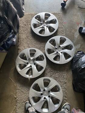42602-or040 Toyota #42602-or040 2019-2024 Rav4 Hubcaps Oem Set Of Four 4 Used