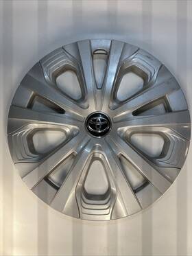 4260247250 Toyota 2019-2022 Prius 15 Inch Silver Hubcap Wheelcover Factory Original 10 Spoke