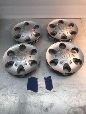 42603-00030-01 Toyota 2000-2004 Tundra Sequoia Tacoma Wheel Rim Center Cap Set Of 4 Used