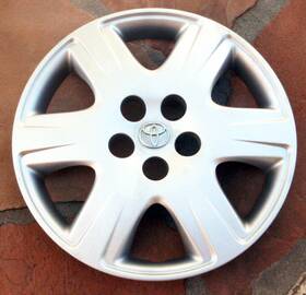 42624-ab110 Toyota 2005 2006 2007 2008 05 06 07 08 Corolla Hubcap Wheel Cover 15 Inch Oem