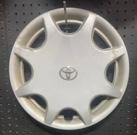 570-61062 Toyota Wheel Cover Hubcap 4 Cylinder Dx Fits 92-96 Camry