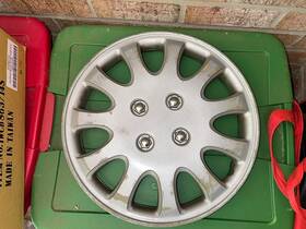 42602-02030-c Toyota 570-61076 Wheel Cover Hubcap 11 Hole Fits 93-97 Corolla 1652807