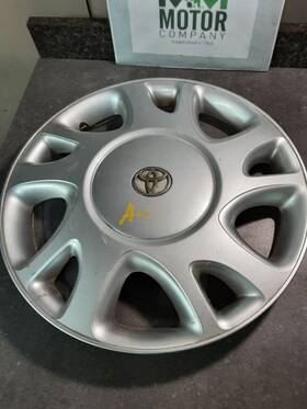 570-61101 Toyota Wheel Cover Hubcap 15 Inch Fits 99-01 Solara 239607