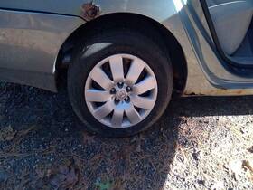 570-61123 Toyota Wheel Cover Hubcap 15 Inch 9 Spoke Le Fits 03-04 Corolla 3596367
