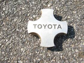 69215 Toyota One Factory 1986 1987 Corolla Alloy Wheel Center Cap Hubcap